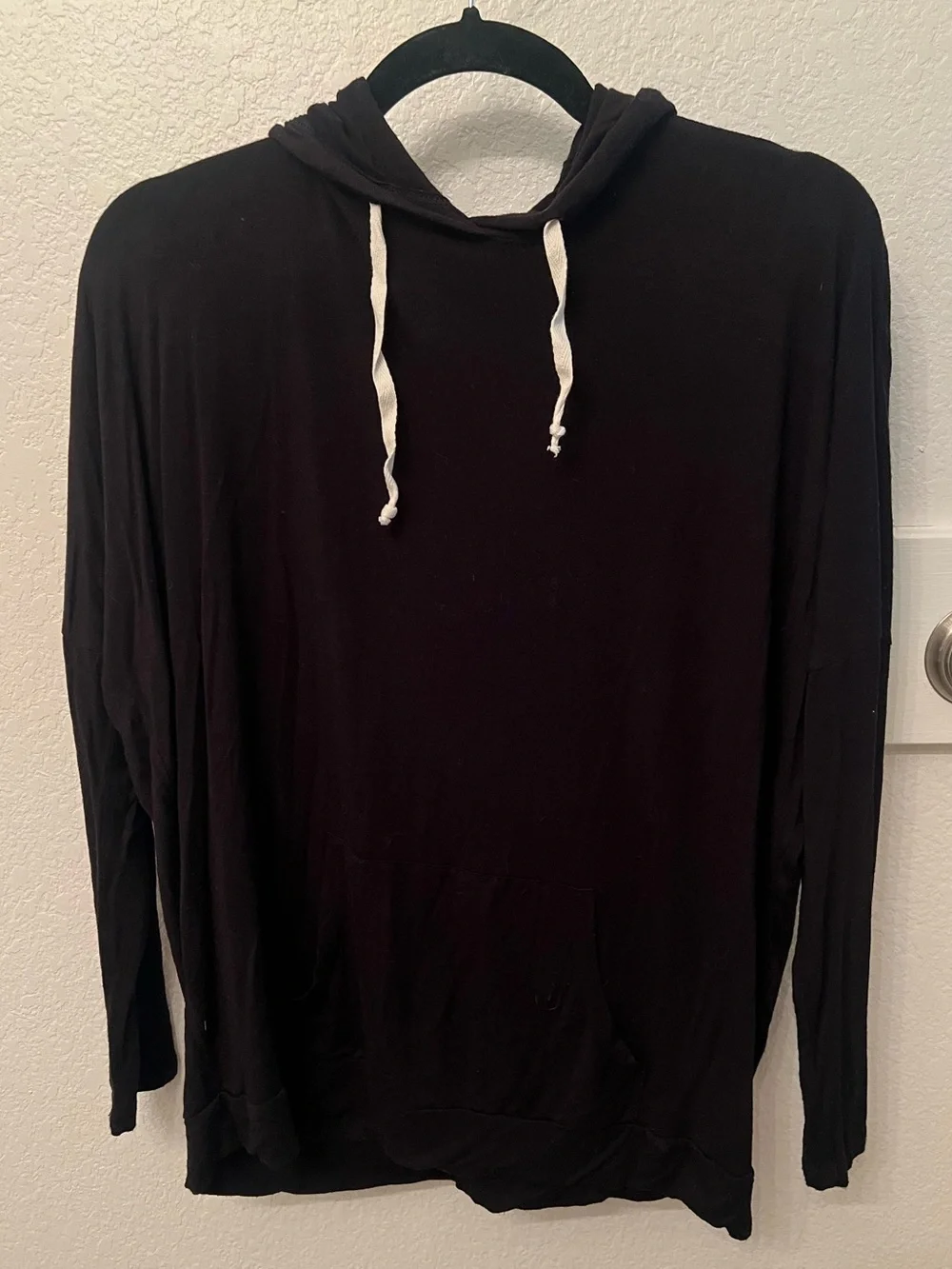 ✨ 5/$25 ✨ Forever 21 Black Hoodie